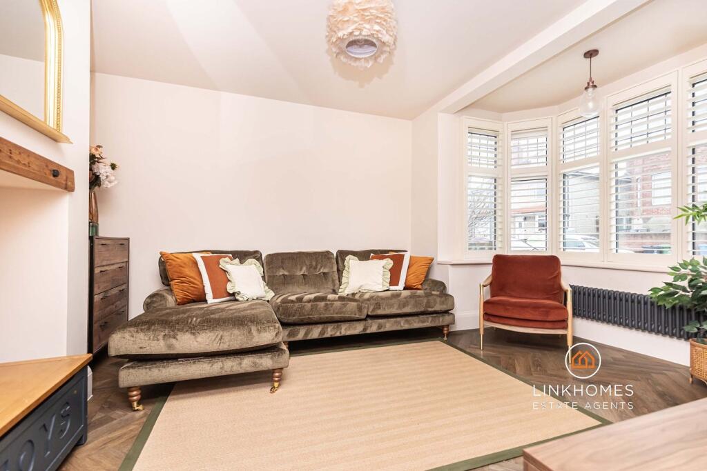 Queens Road, Poole, BH14 - View 4