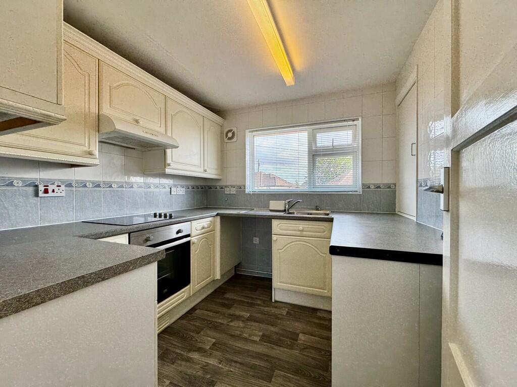 Apartment in Chelmsford - View 2