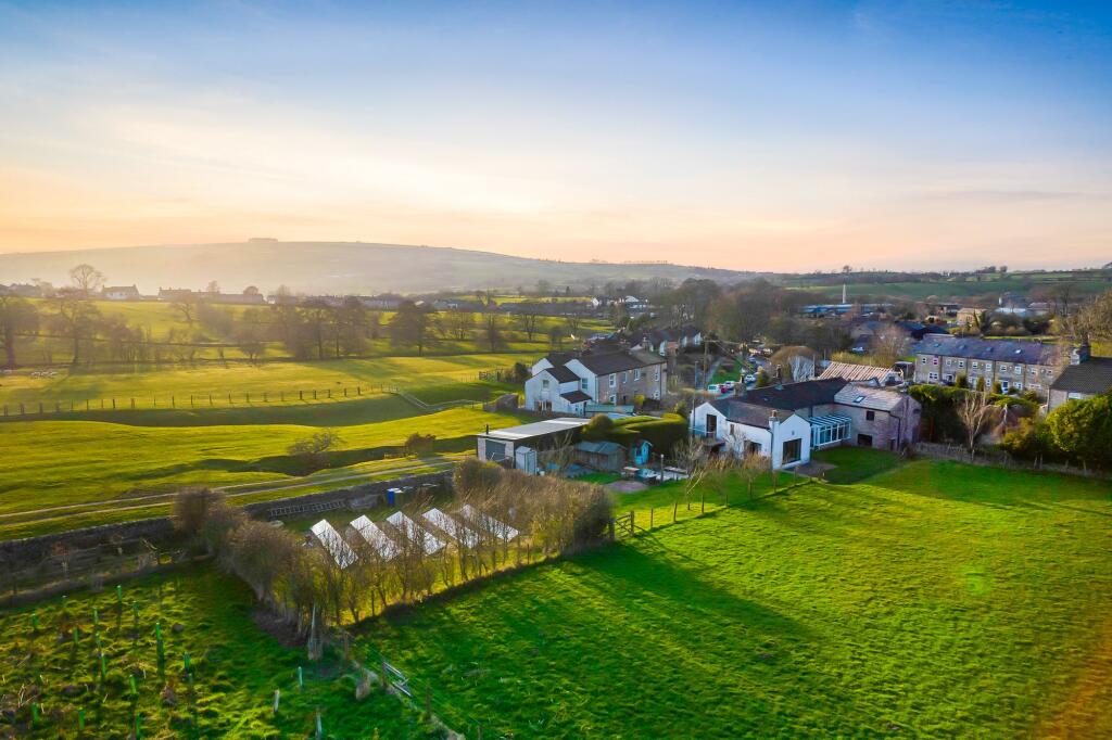 Additional image 51 of Dotcliffe Road, Kelbrook, BB18