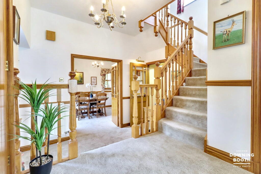 Fosseway Lane, Lichfield - With Over 4.5 Acres Of Gardens & Field photo 4