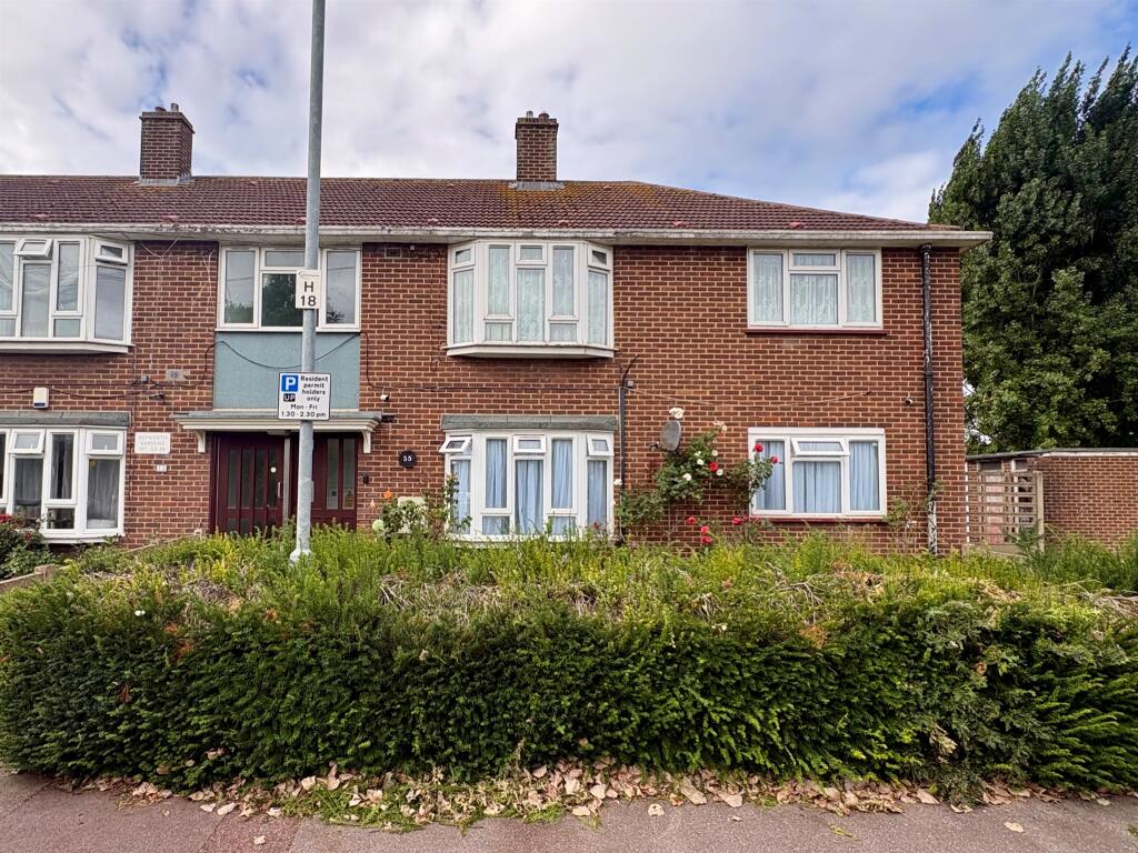 Apartment in Ilford
