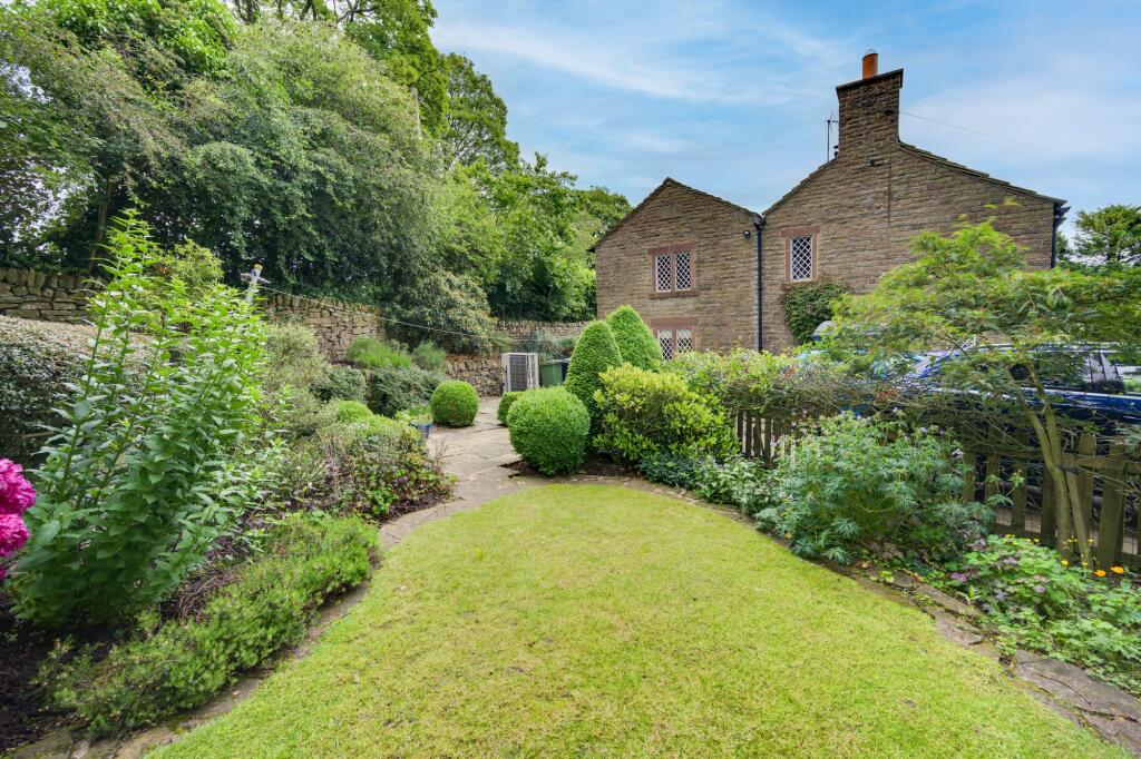 House in Stockport - View 4
