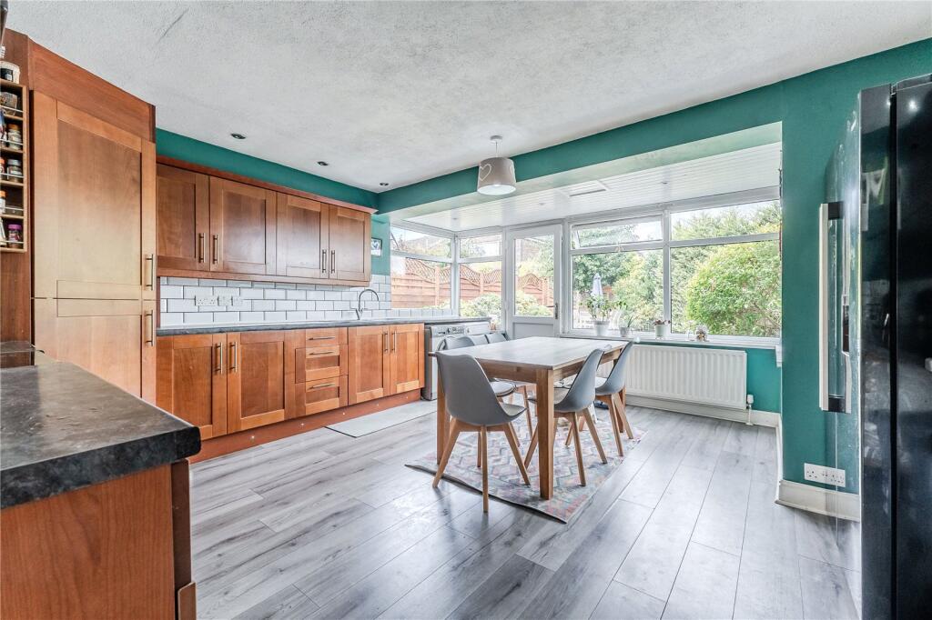 House in Bradford, Fourlands, Idle - View 3