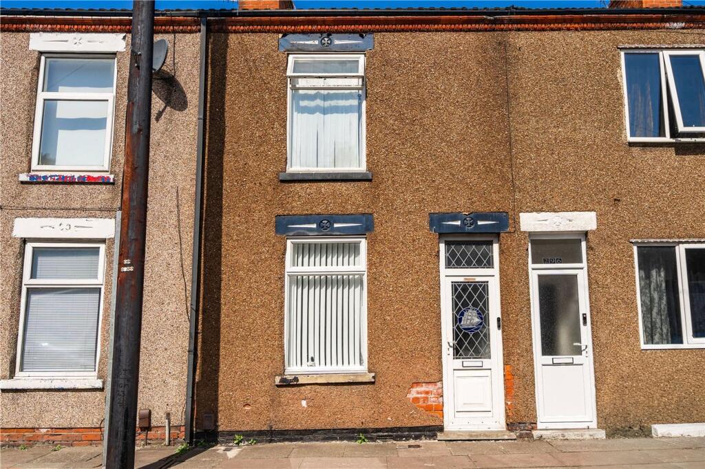 3-bed terraced on Weelsby Street, Grimsby, DN32, £70,000