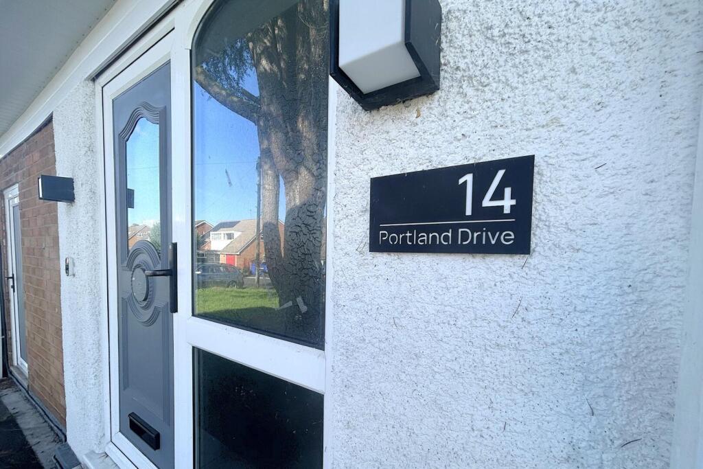 Portland Drive, Pedmore, Stourbridge photo 3