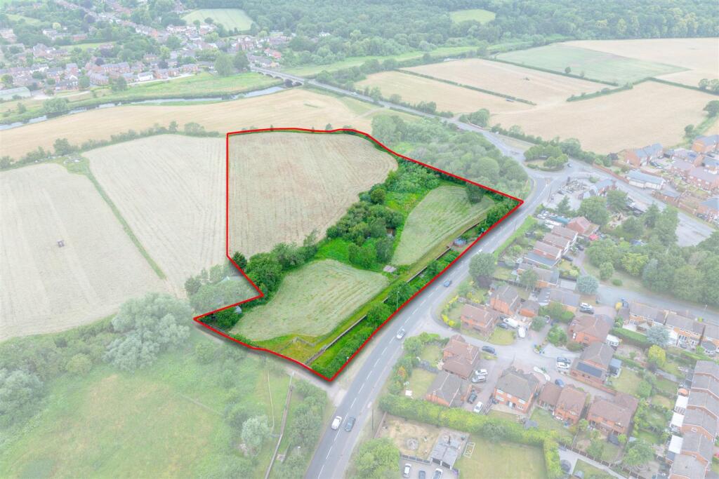 Lichfield Road, Tamworth - View 3