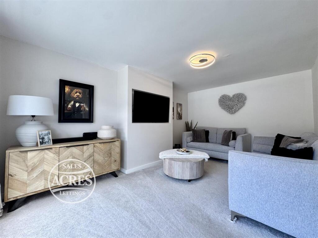 House in Sutton Coldfield, Milking Gate - View 5