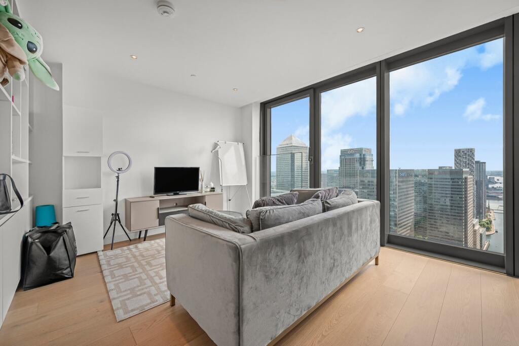 Main image of property: Landmark Pinnacle, 
10 Marsh Wall, E14