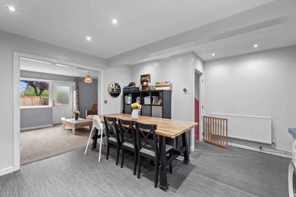 House in Rotherham, Dalton - View 4