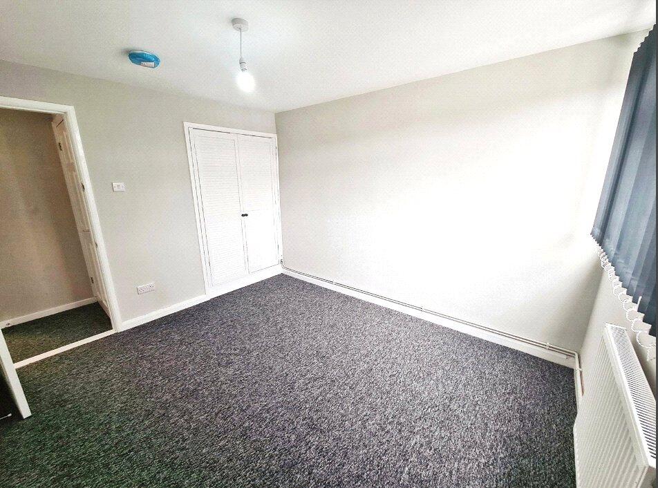 House in Southampton, Hollybrook - View 4