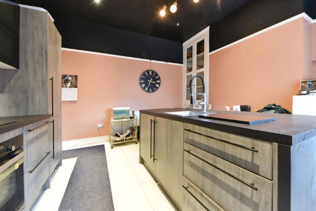 House in Sefton, Liverpool City Region - View 4
