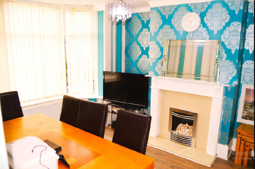 Lloyd Road, Manchester, M19 photo 4