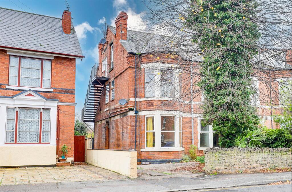 Main image of property: Loughborough Road, West Bridgford, Nottinghamshire, NG2 7JJ