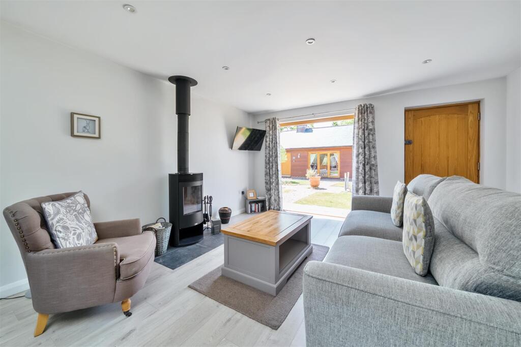 Little Abshot Road, Abshot, Warsash photo 2