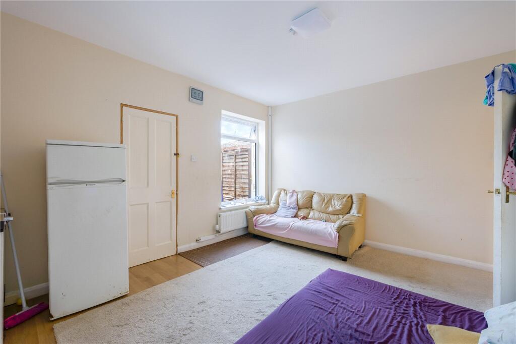 House in Nottingham - More
