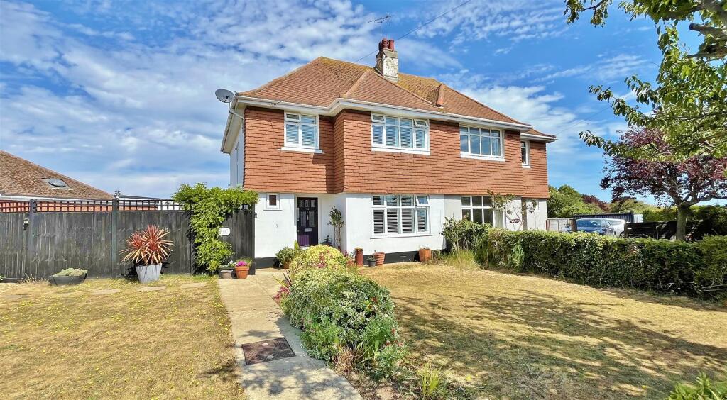 Main image of property: Roydon Way, Frinton-on-Sea, Essex