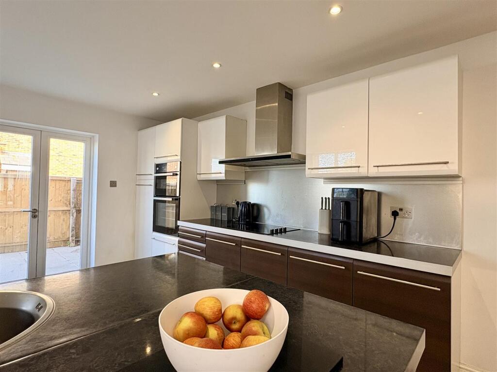 House in Newport, Nodehill - View 4