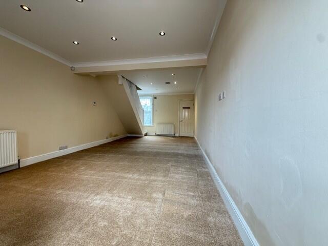 Mead Road, Edgware - View 3