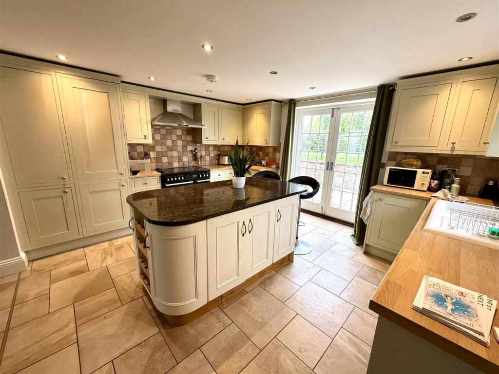 House in York - View 4