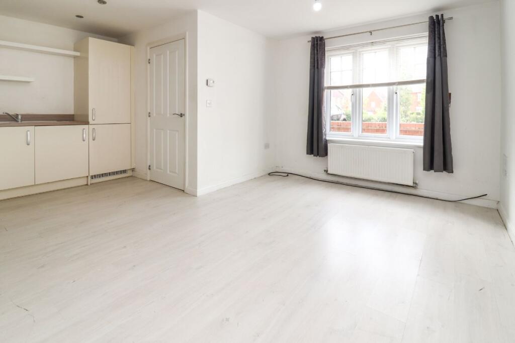 House in Great Denham, Bedford - View 5