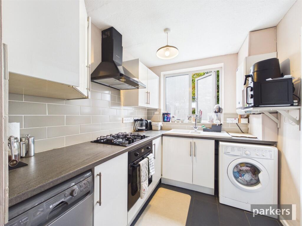 House in Slough - View 3