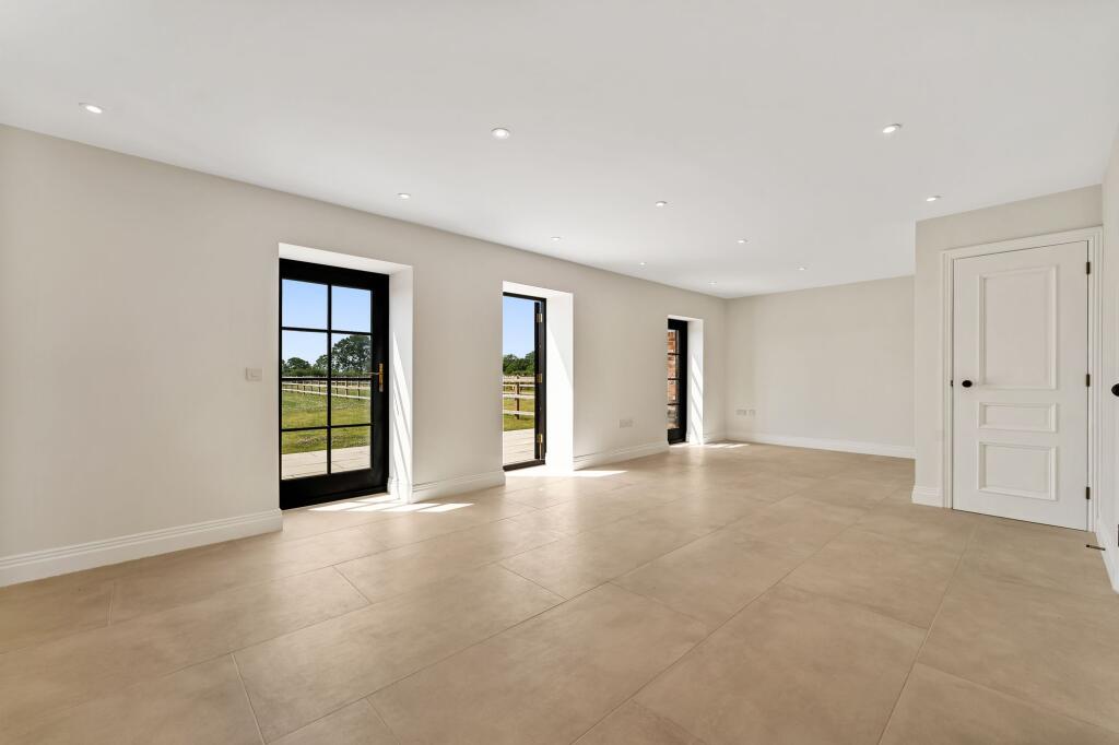 Aldford Road, Huntington, CH3 - View 4