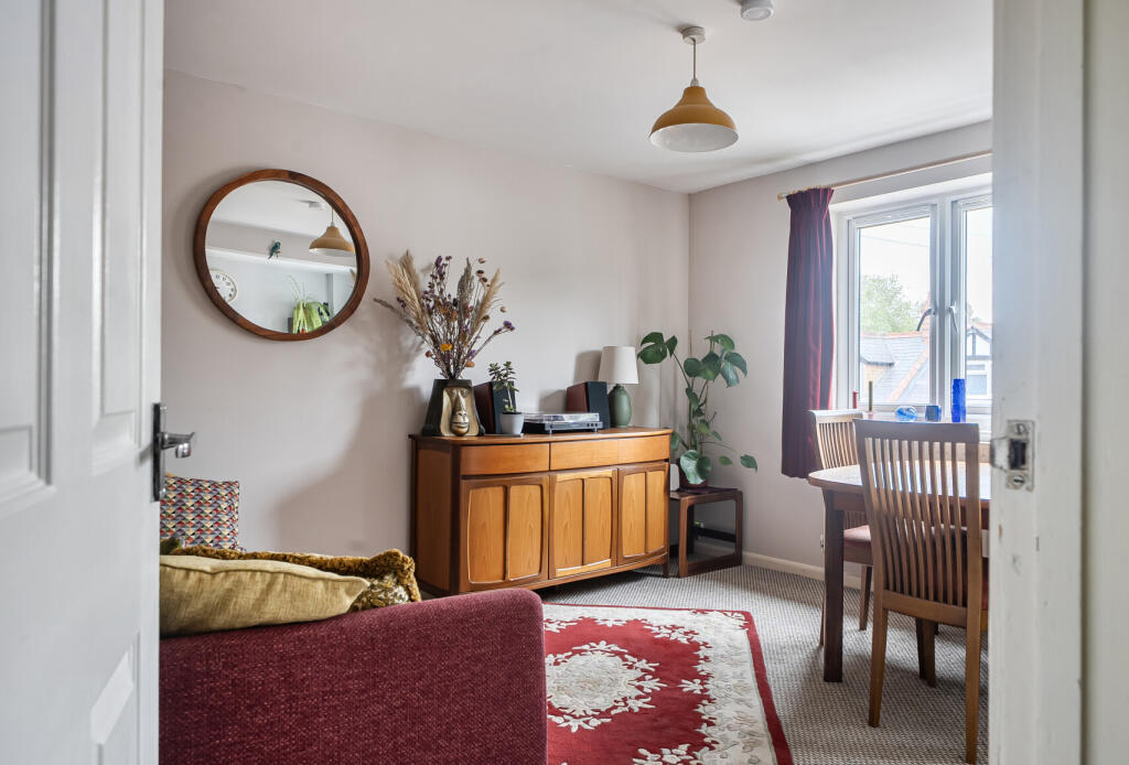 Lansdown, Stroud, Gloucestershire, GL5 - More