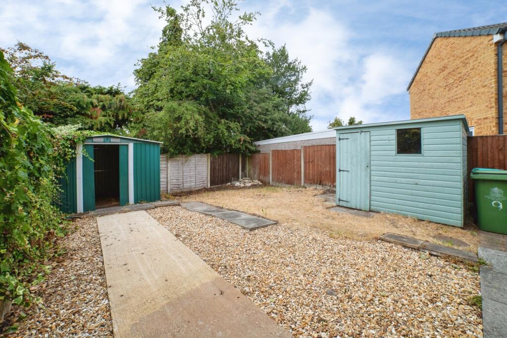 House in Mansfield, Nottinghamshire - View 5