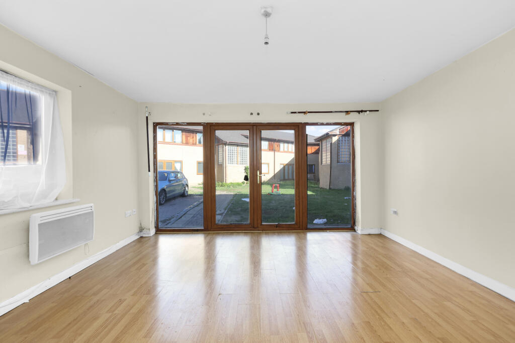 Apartment in London, Thames View - View 3
