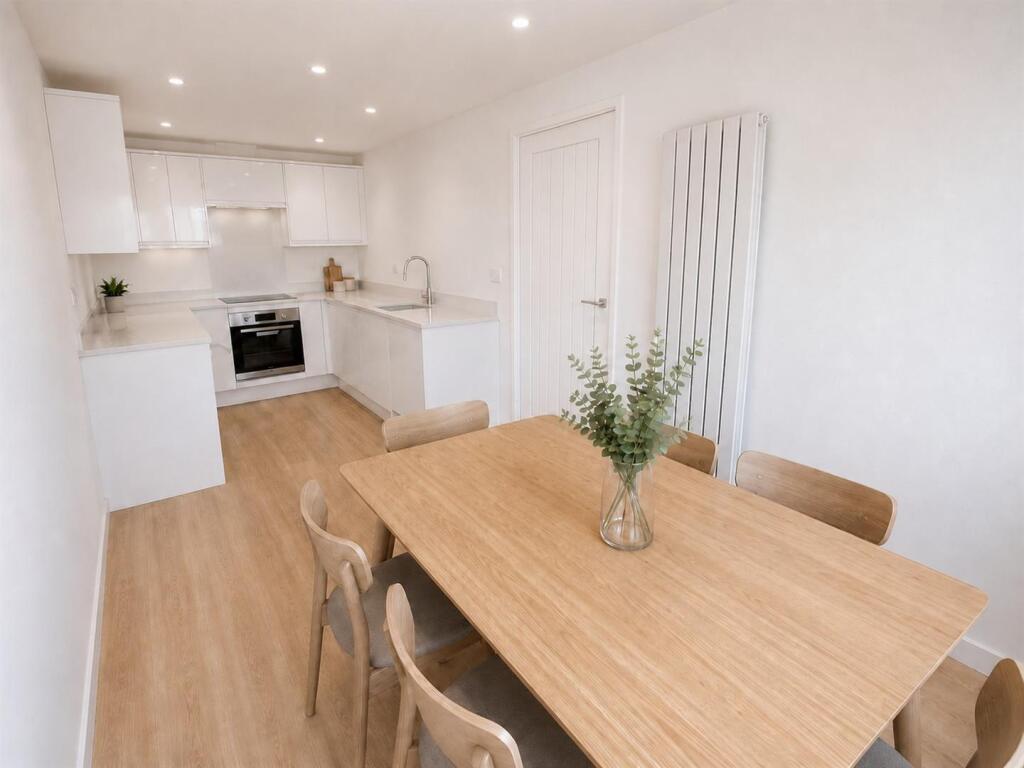 House in Leeds, Intake, Stanningley - View 2