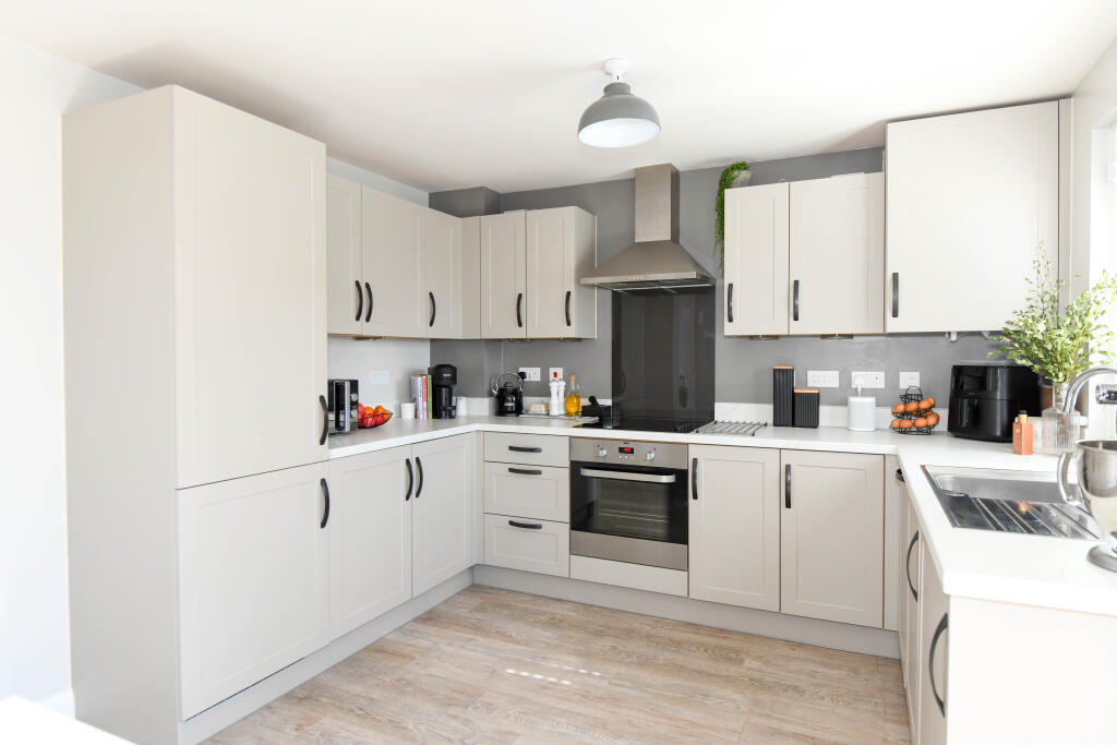 Additional image 6 of Baynton Close, Westbury