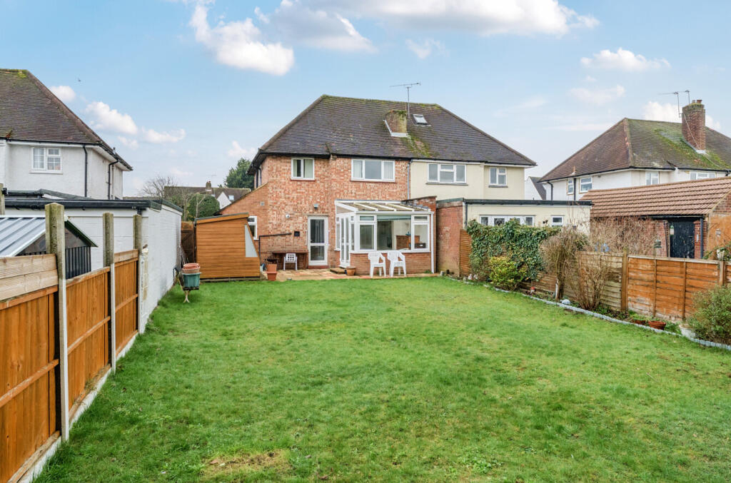 Plackett Way, Slough, Berkshire photo 2