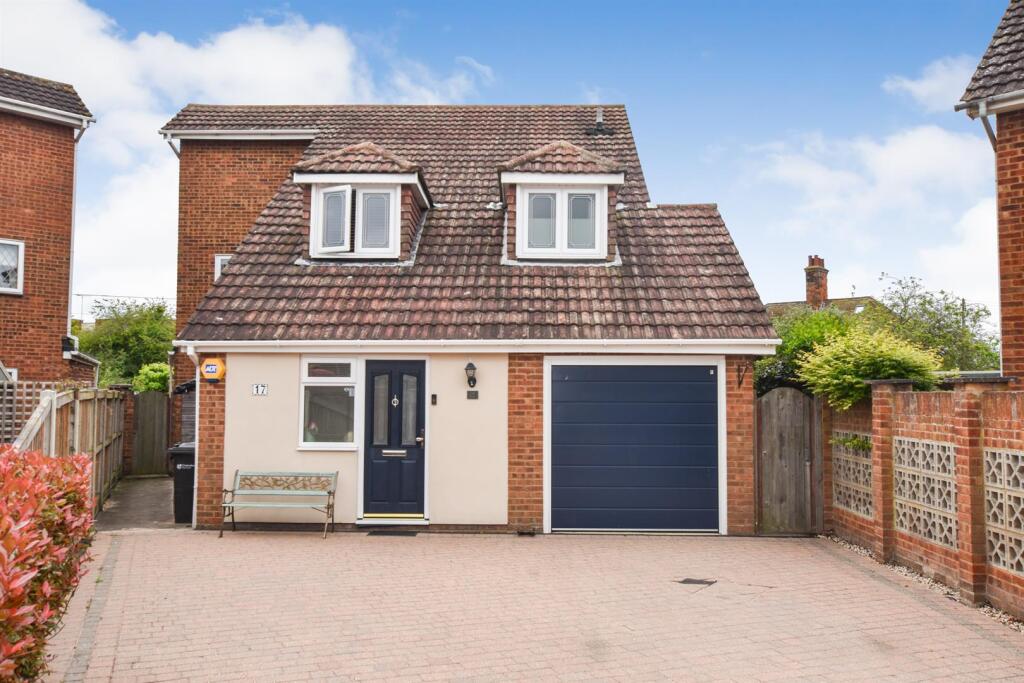 Main image of property: Southview Close, South Woodham Ferrers