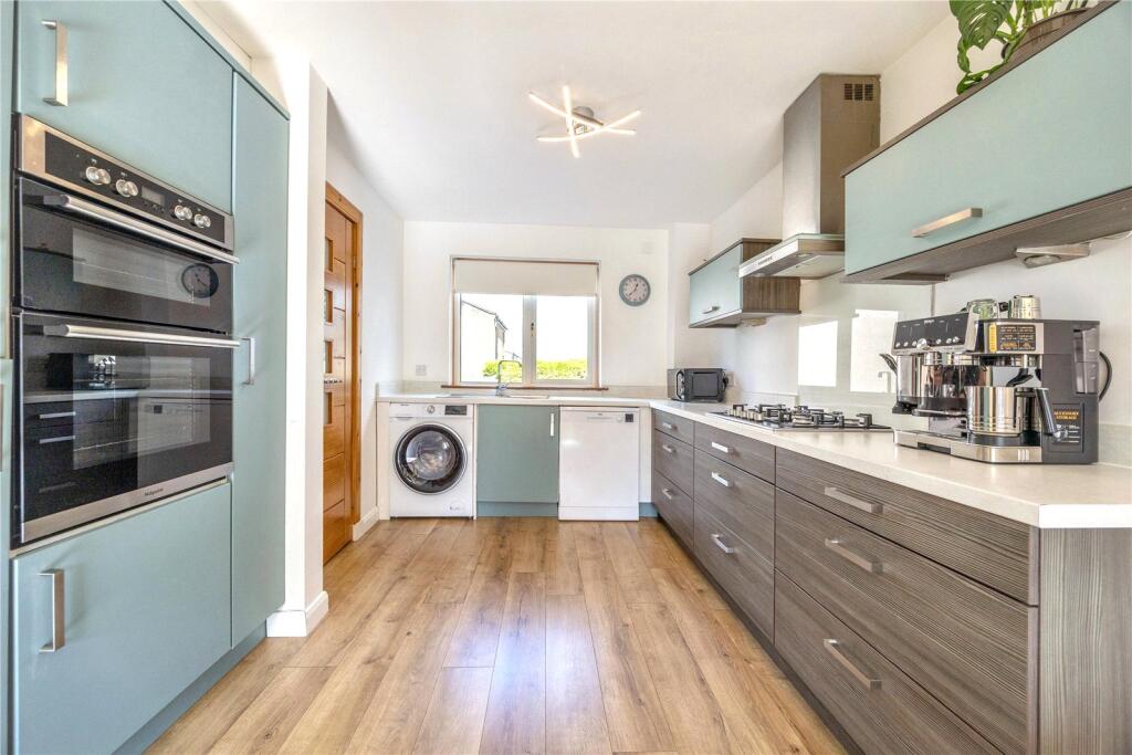 House in Cumbernauld, North Lanarkshire - More