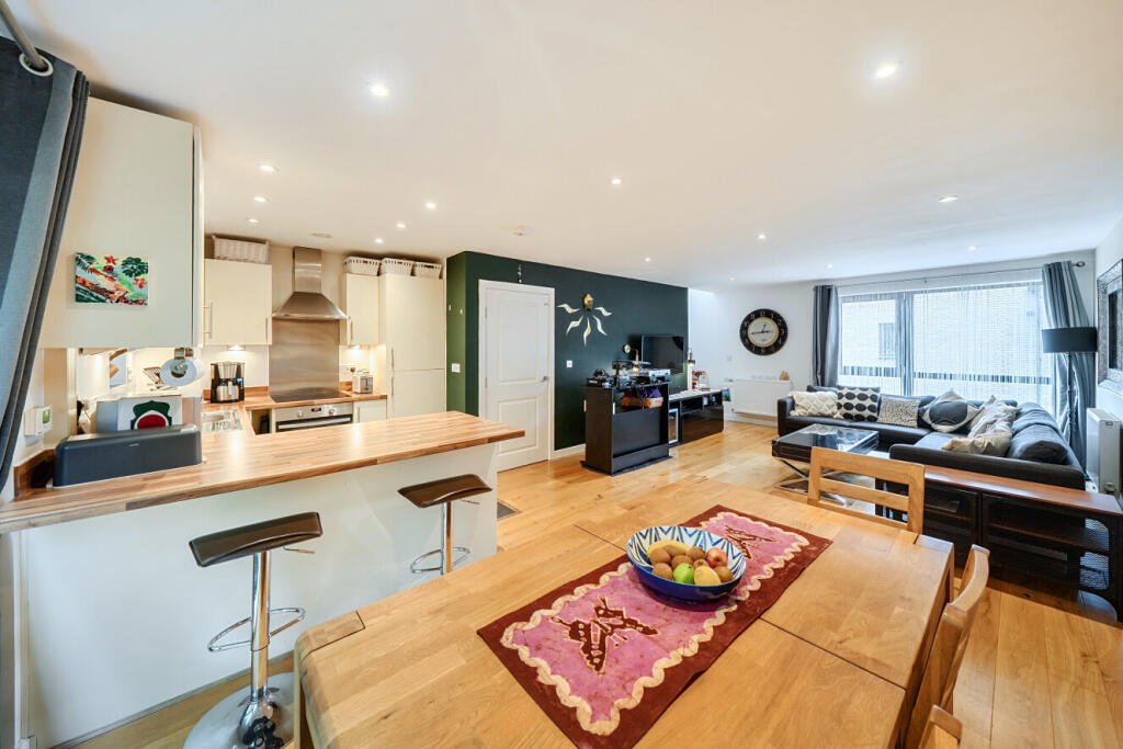 House in London, Cordwell Estate, Hither Green