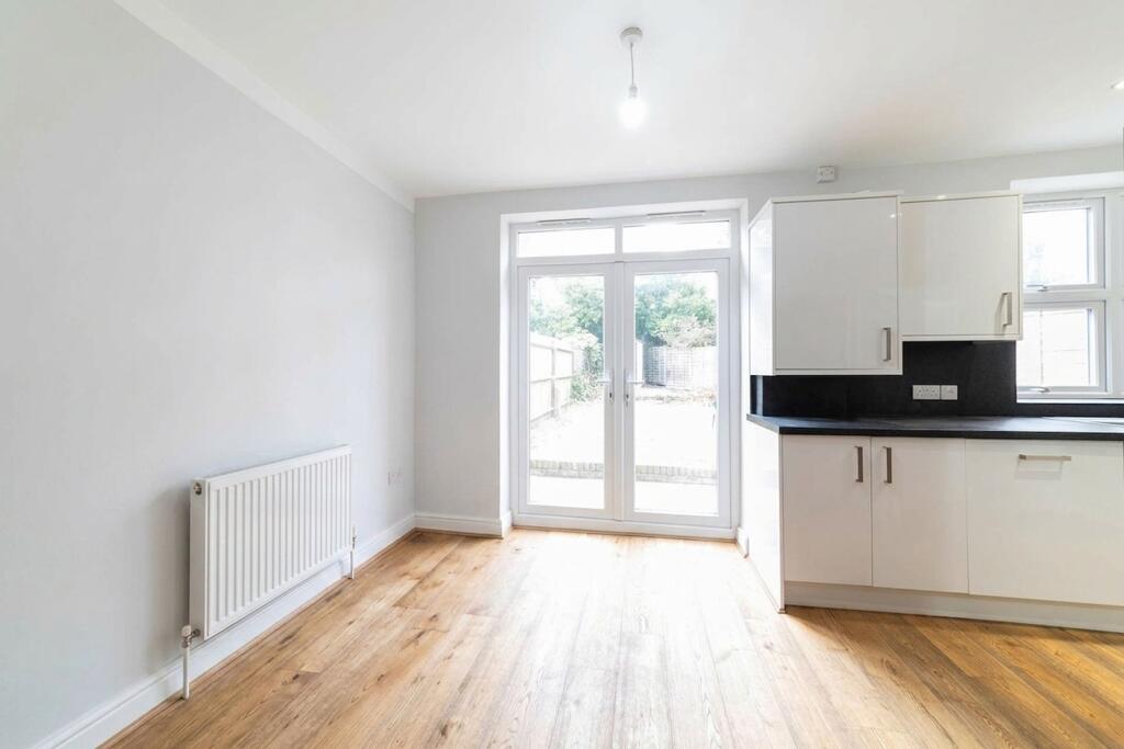 House in London, Dudden Hill, Dollis Hill - View 5