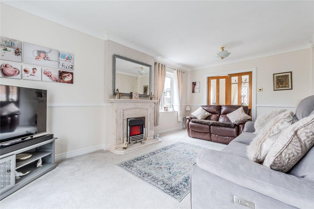 House in Wakefield, Lofthouse - View 3