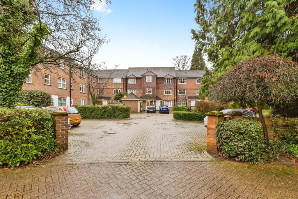 Main image of property: Greenacres, North Parade, Horsham, West Sussex, RH12