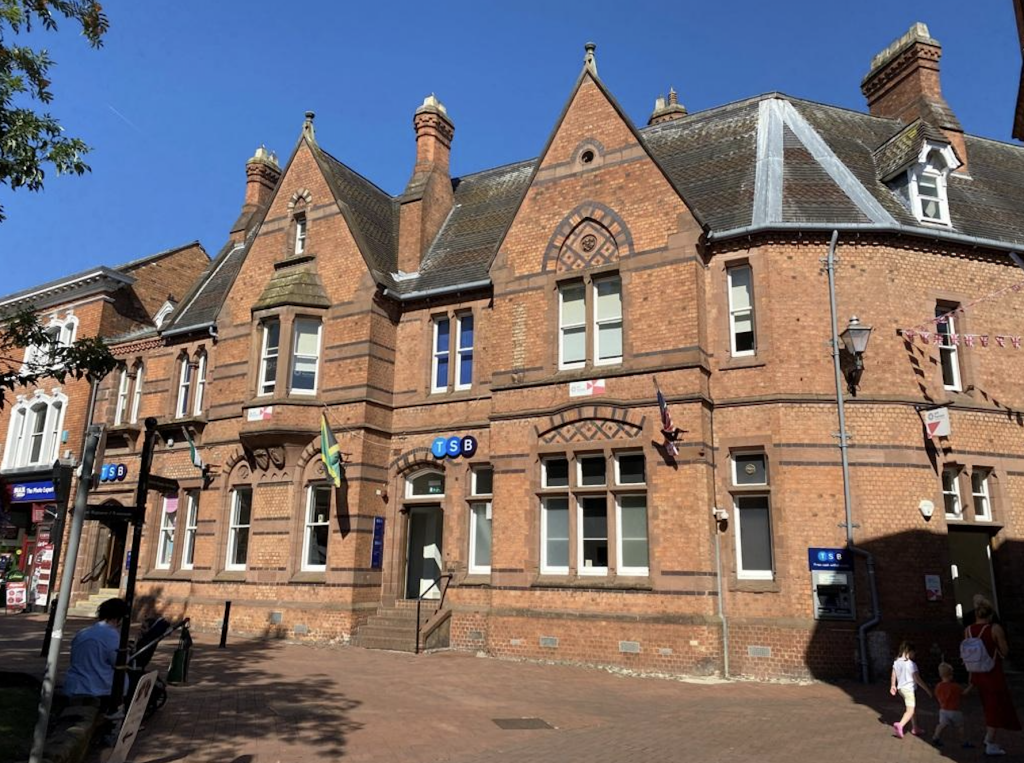 Main image of property: Offices, 1-3 Churchyardside, Nantwich, Cheshire, CW5
