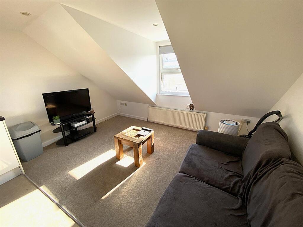 Claremont Road, Seaford photo 5