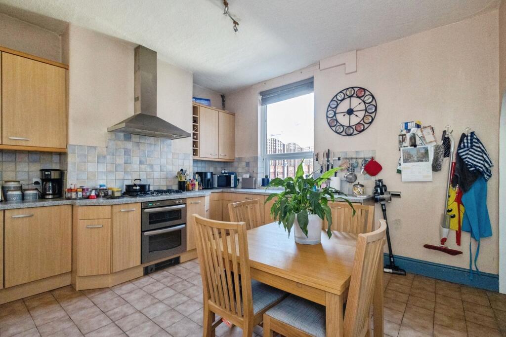 House in Stockport, Portwood - View 4
