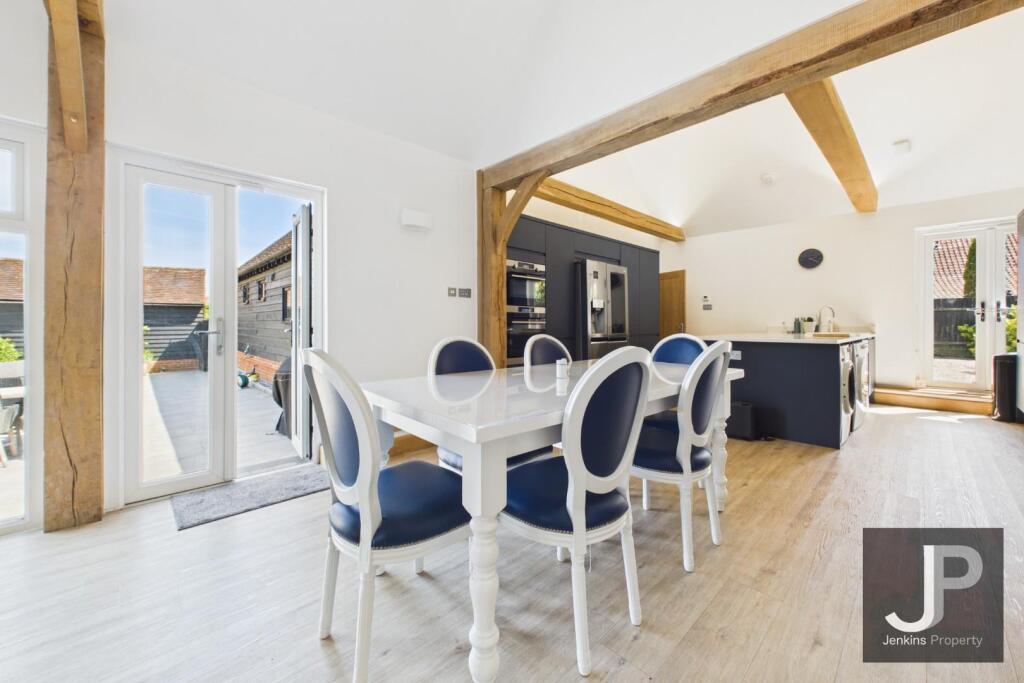 House in Epping Forest, Marden Ash, Ongar - View 4