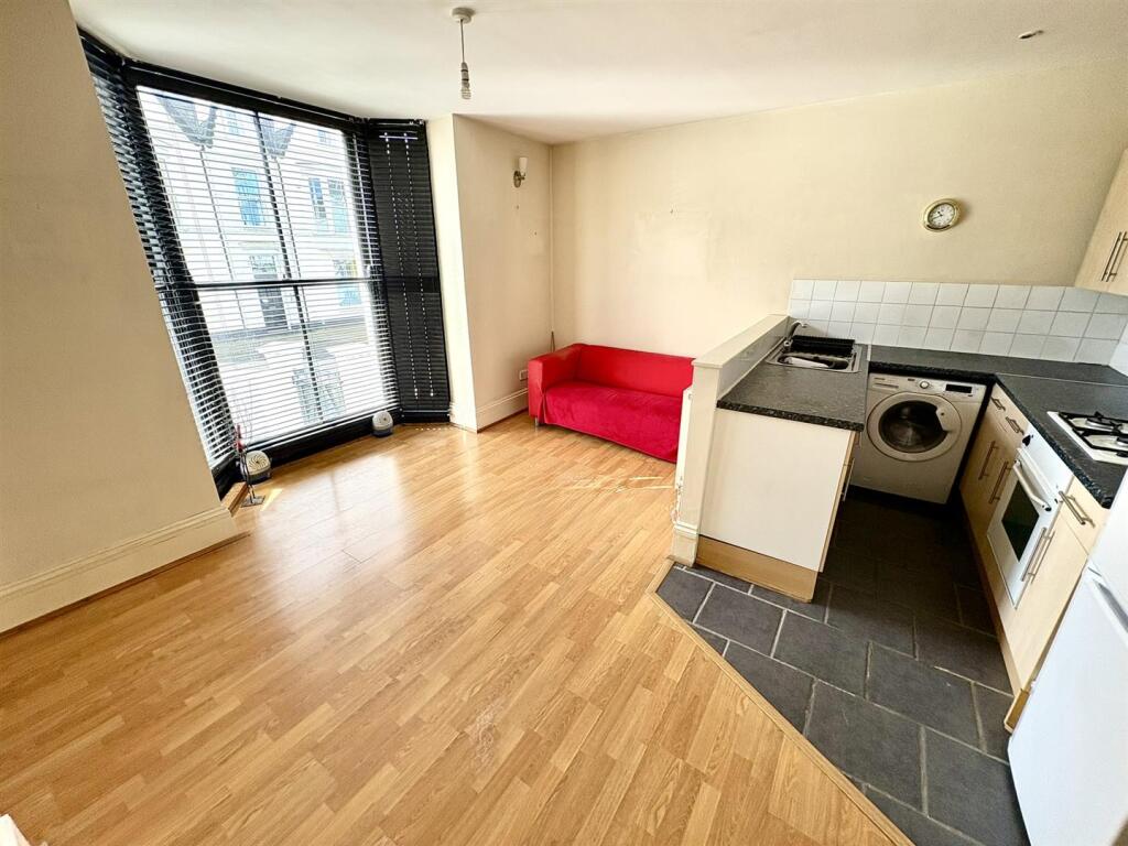 Netley Terrace, Southsea - View 2