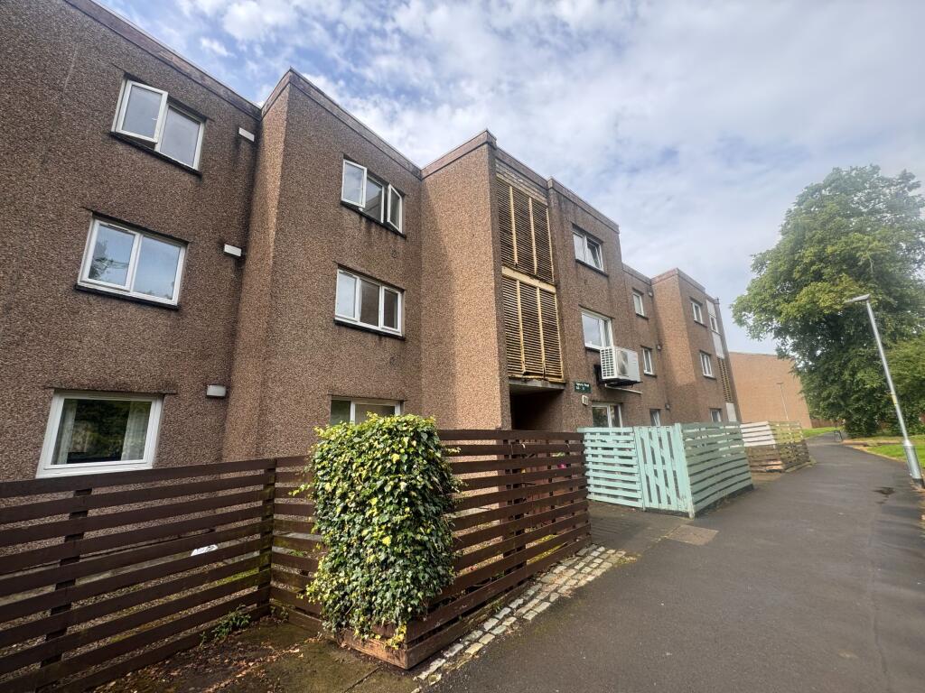 Main image of property: 122 Melrose Road, Cumbernauld, Glasgow