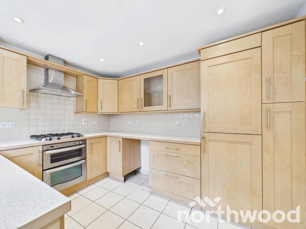 House in Ashford, Repton Park South, Godinton Park - View 4