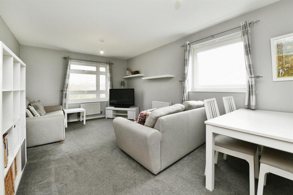 Eastern Crescent, Chelmsford photo 2