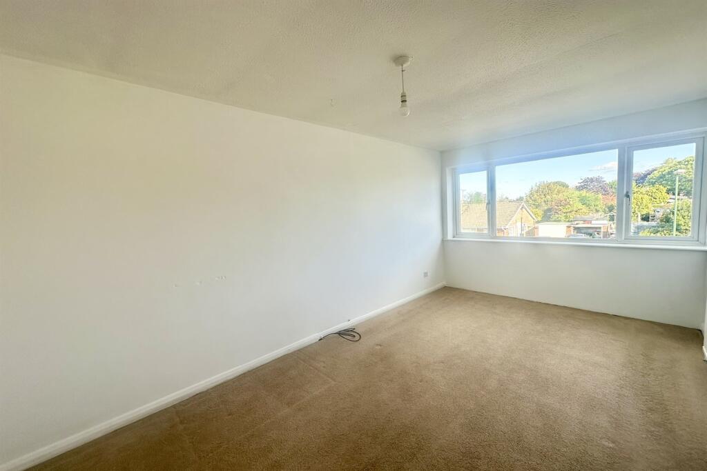 House in Redhill - View 5