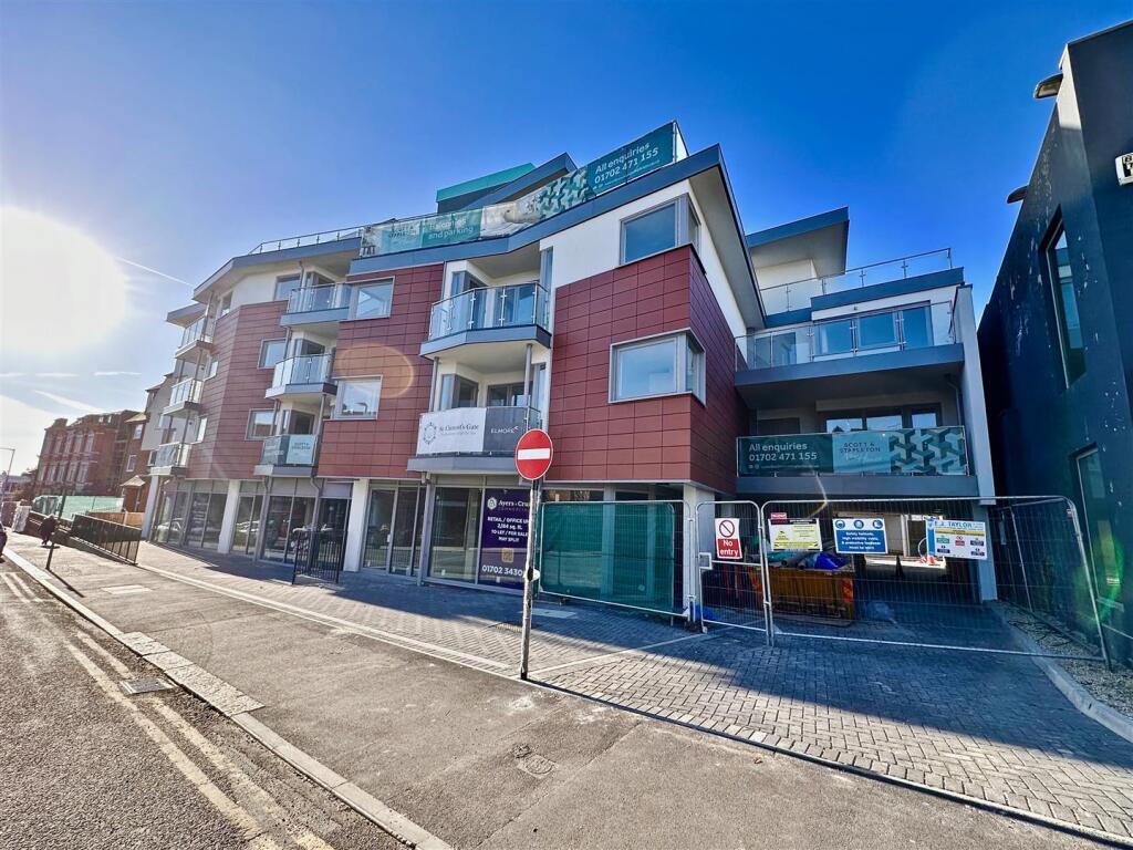Main image of property: St Clements Gate, Broadway, Leigh-On-Sea