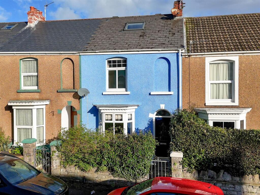 Main image of property: Victoria Avenue, Mumbles, Swansea