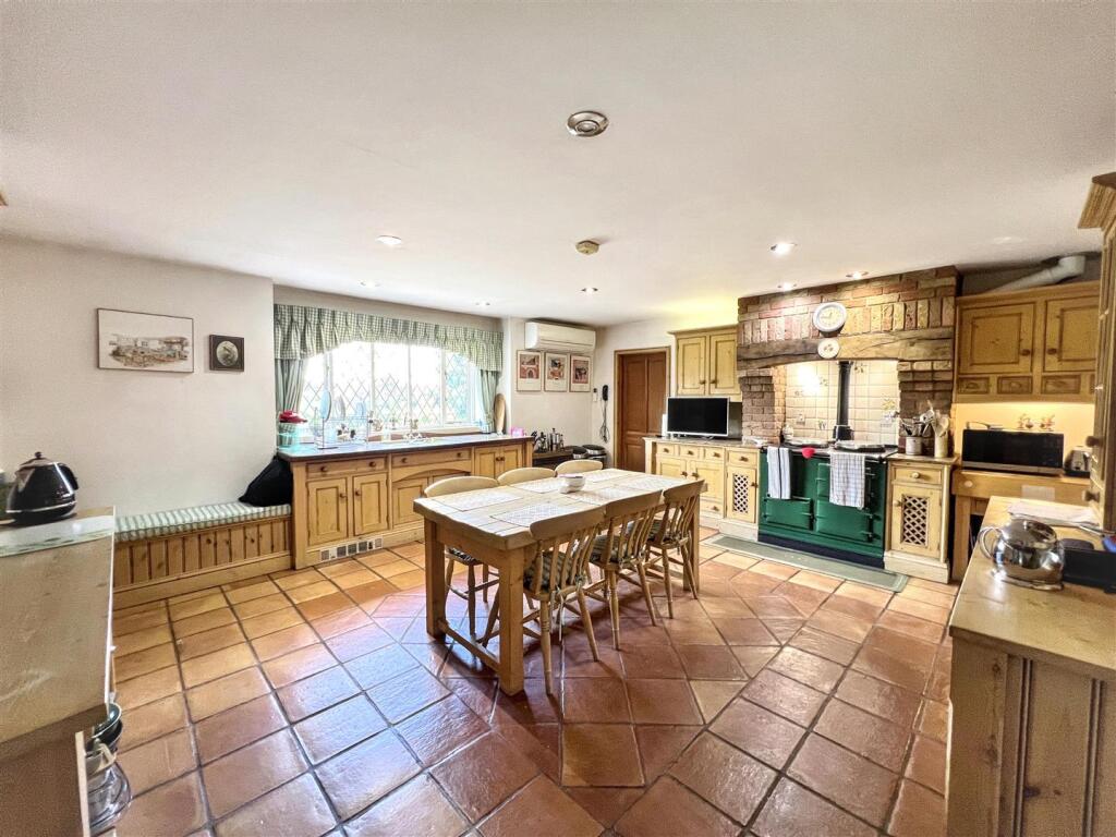 House in Northampton, Grendon - View 6